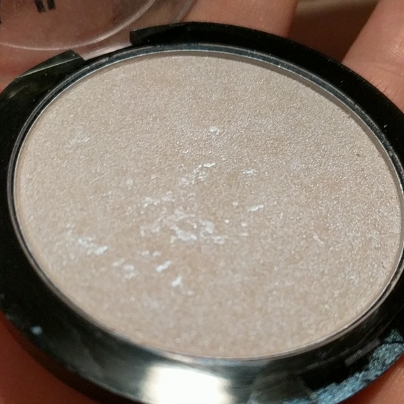 NYX duo chromatic highlighters - Picture 4 of 4